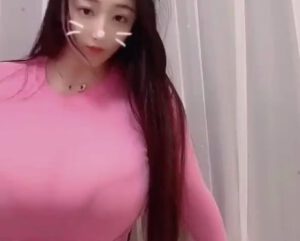 Maomixiner is a busty asian rabbit